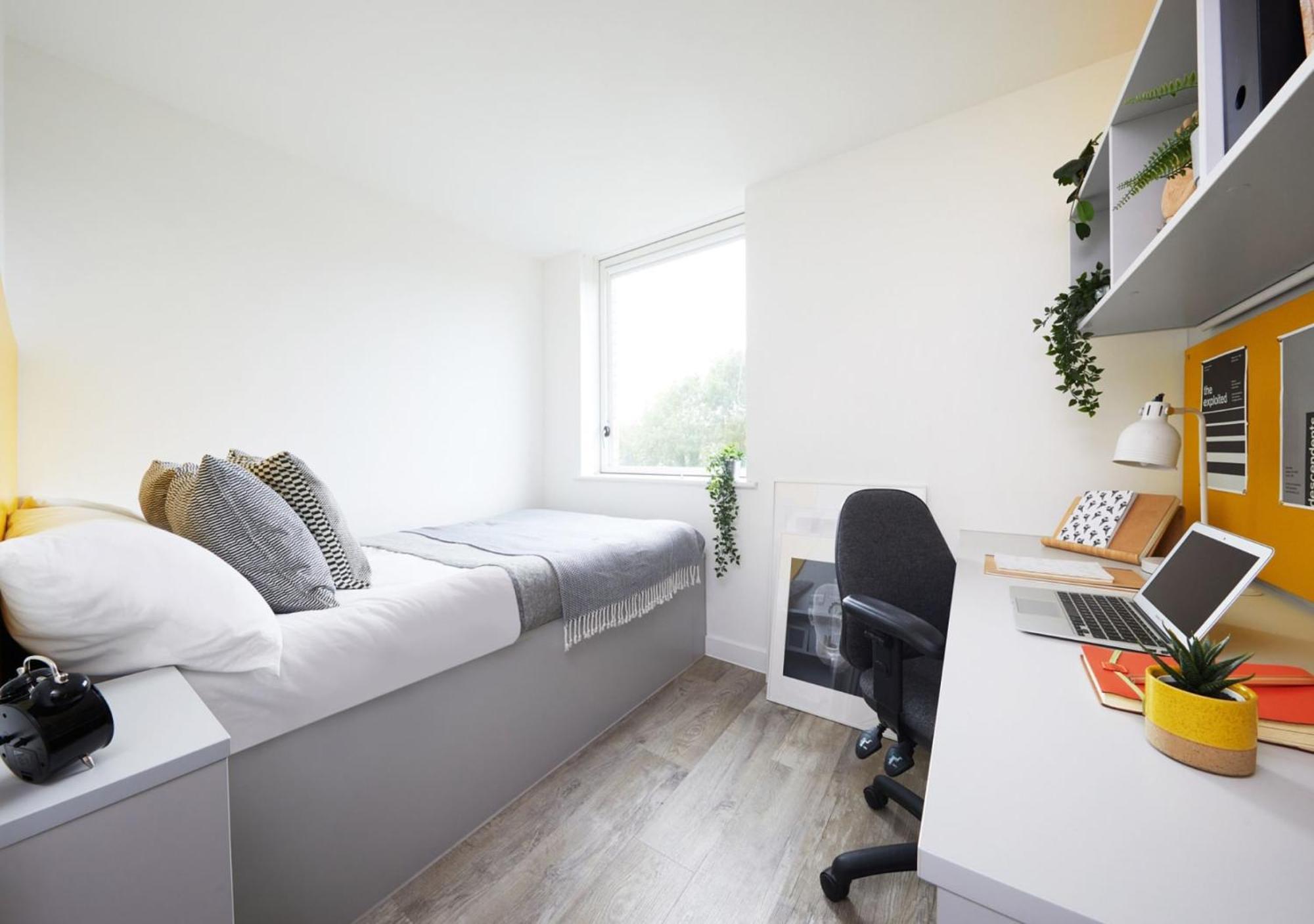For Students Only Ensuite Bedrooms With Shared Kitchen At Cathedral Point In Winchester Exteriér fotografie